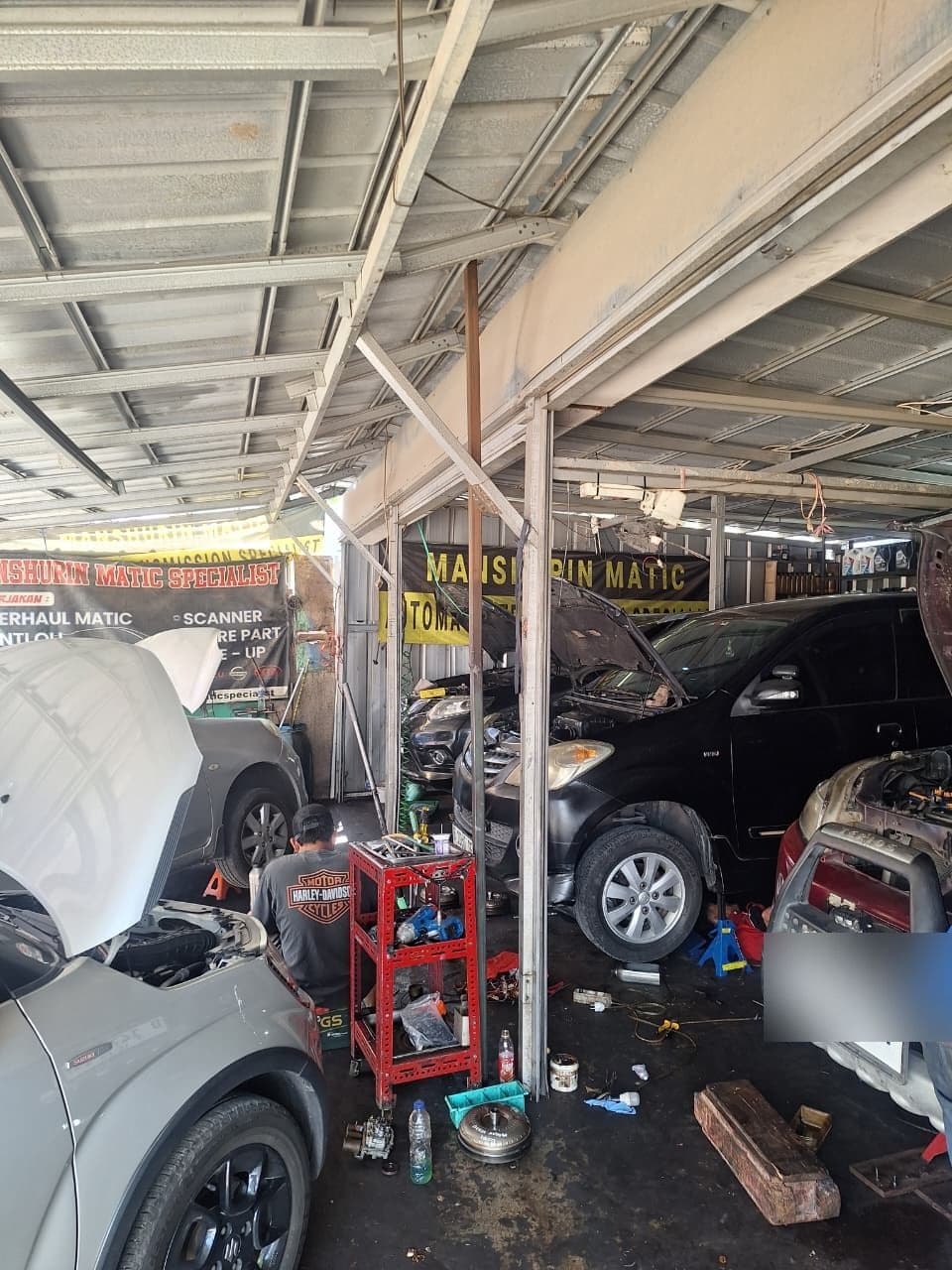 Proses perbaikan komponen transmisi matic